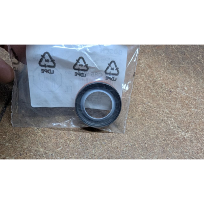 Сальник топливного насоса CP4 BOSCH 1462C85995 Dokker Duster Sandero 1.5 dCi