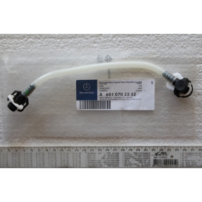 Трубка топливная Мерседес mb sprinter 2.3d (тнвд-фильтр) Спринтер A6010702332 om601